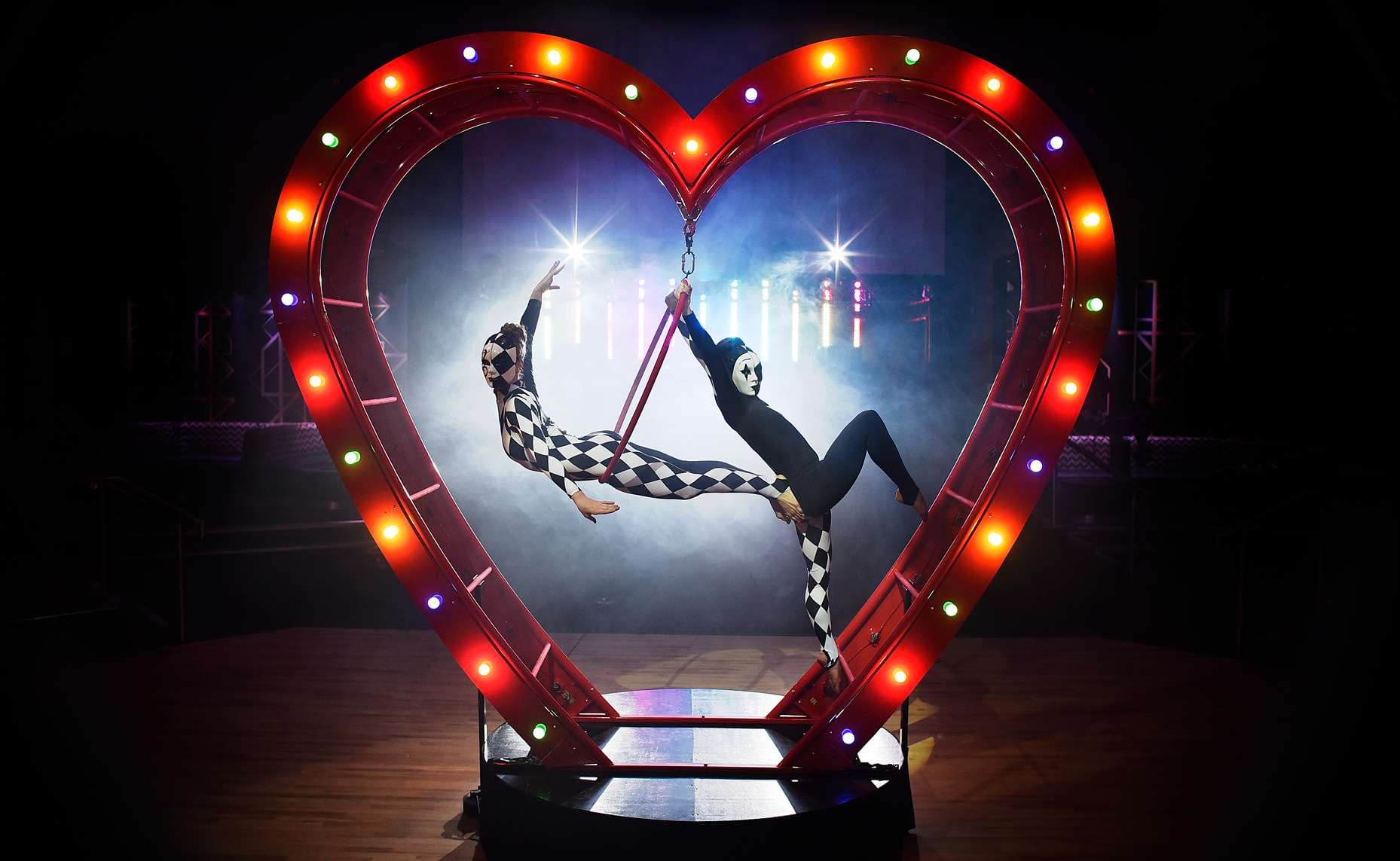 Freestanding Aerial Rig | Aerial Acts | Unique Wedding Entertainment